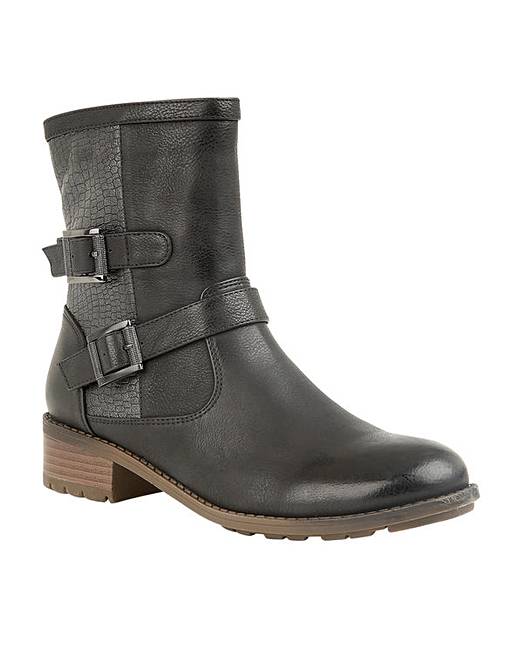 Best boots for autumn/winter for women who walk lots